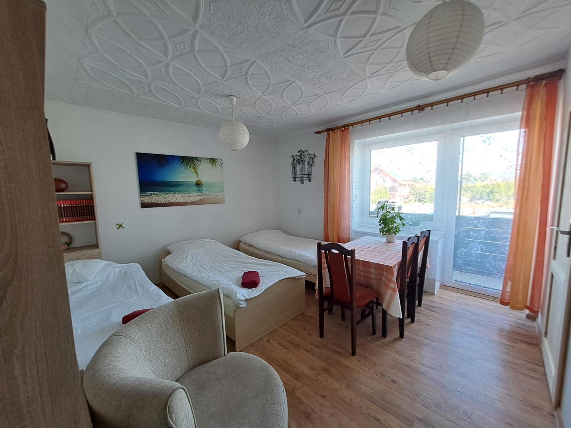 Pokoje Goscinne U Marysi Nowy Sącz Exteriör bild